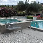 In Tamara -pool Beheizt ,meerblick * Škrip
