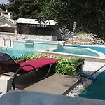 Appartement In Tamara -pool Beheizt ,meerblick *